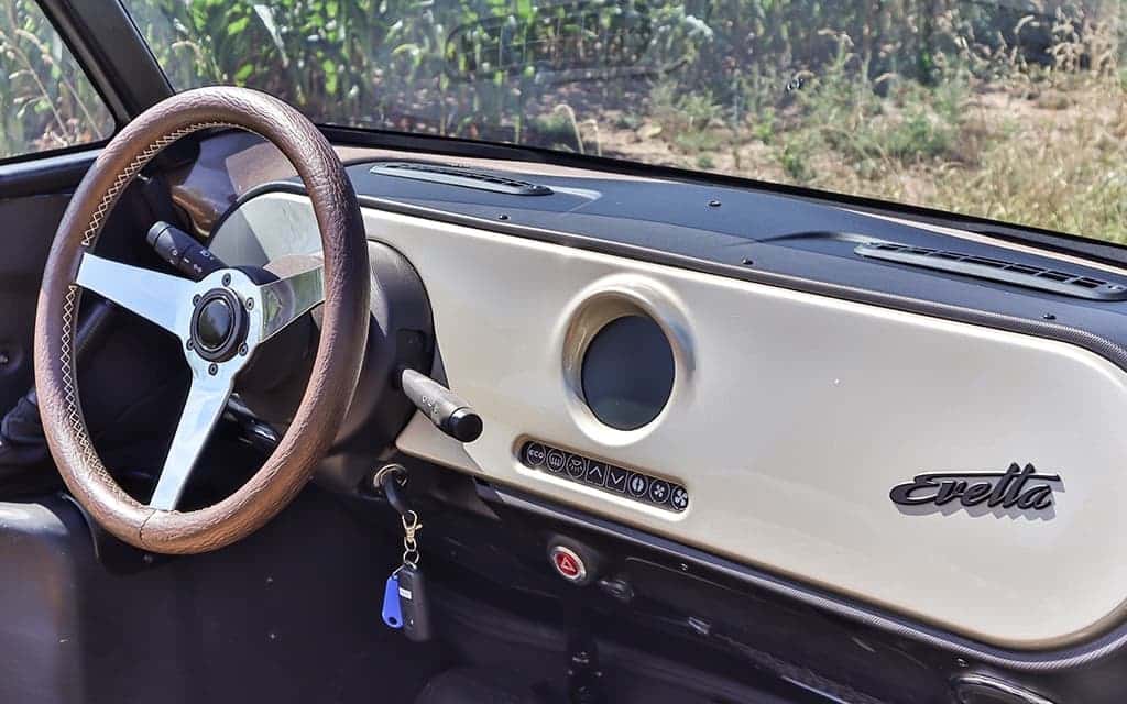 Evetta Prime Cockpit und Interior