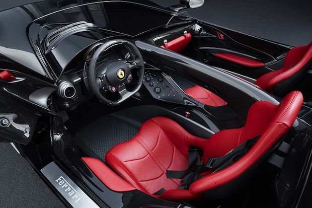 Ferrari Monza SP2 Cockpit 