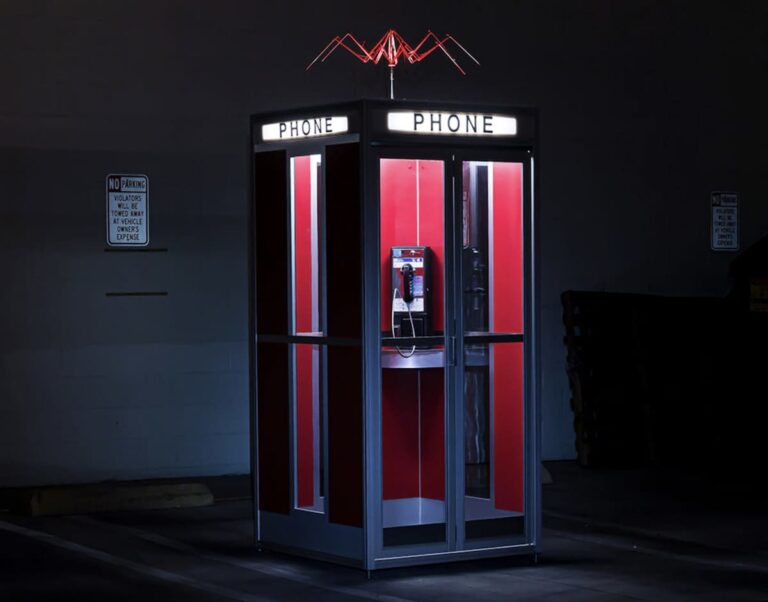 Bill & Ted’s Excellent Phone Booth – Kult-Telefonzelle zum Film