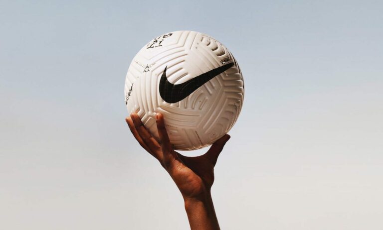 Der Nike Flight Fussball ist ein revolutionierter Ball