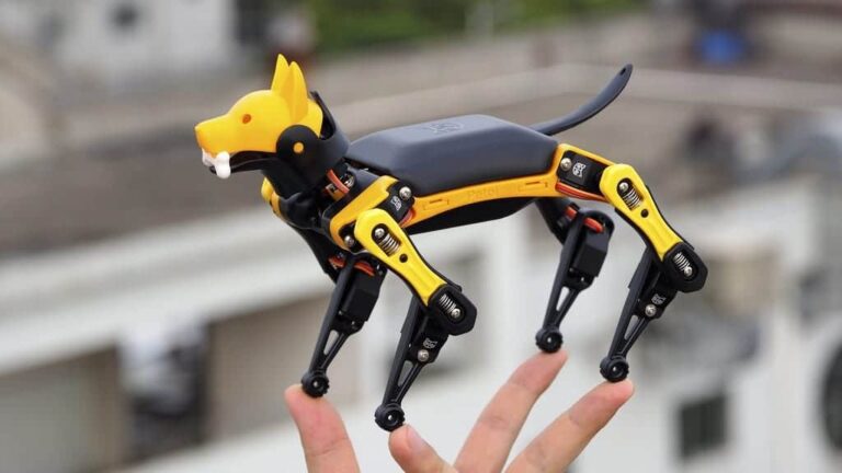 Petoi Bittle – handflächengroßer Roboterhund mit Arduino