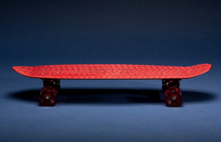 BANZAI Skateboard – Neuauflage einer Legende in 5 Farben