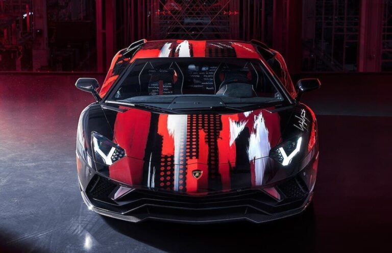Lamborghini Aventador S im Yohji Yamamoto Design